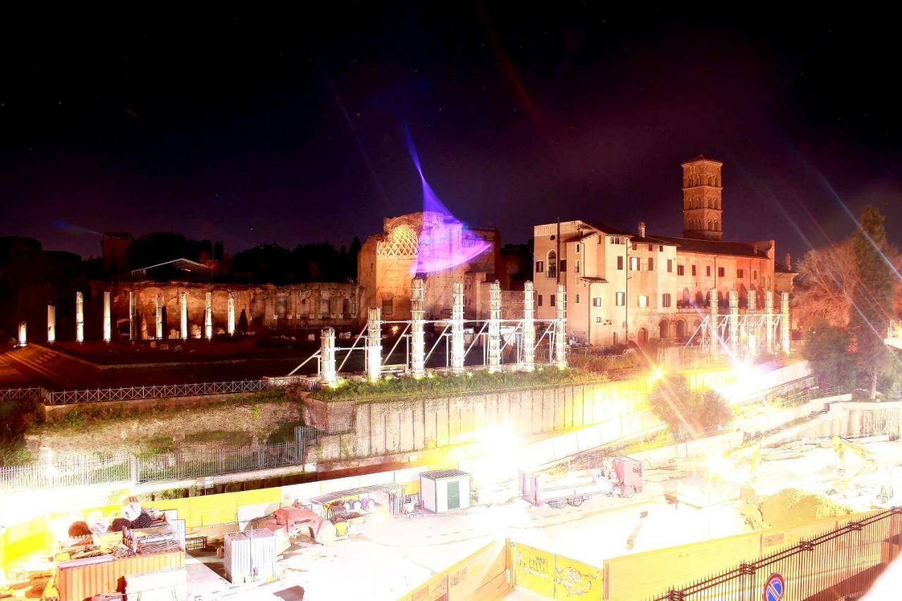 Balcony Colosseum View, Rome